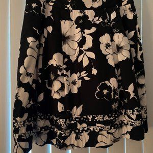 WHBM Black & White floral skirt